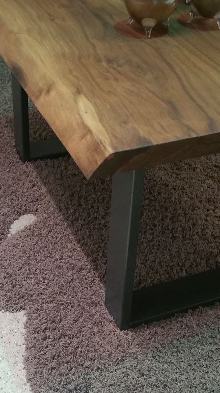 10534 Couchtisch 2025