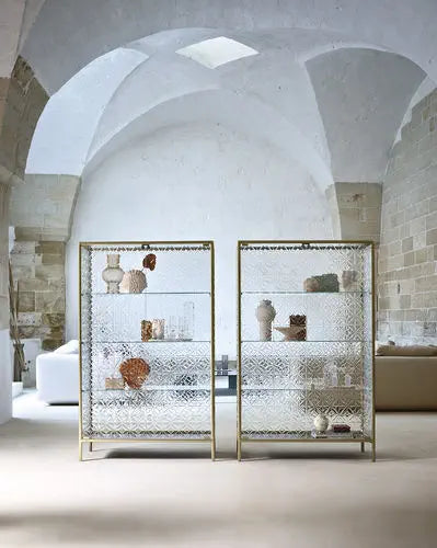 10492 Glasvitrine 2025