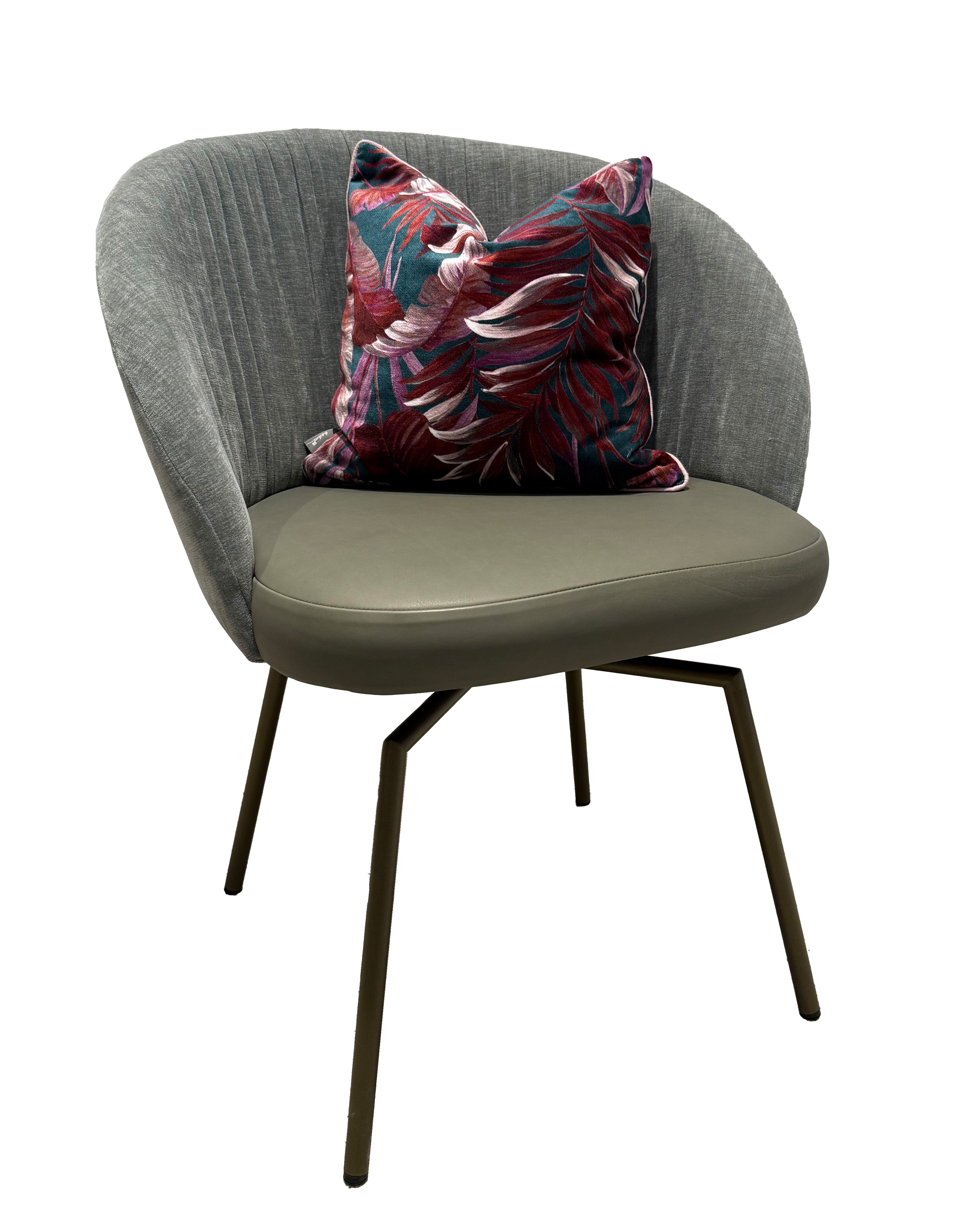 10128 Armlehnstuhl 2026