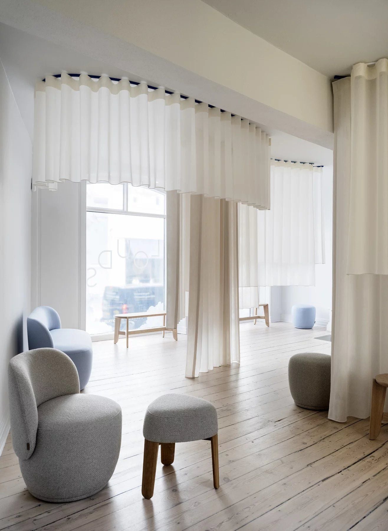 10180 Drehfauteuil 2025