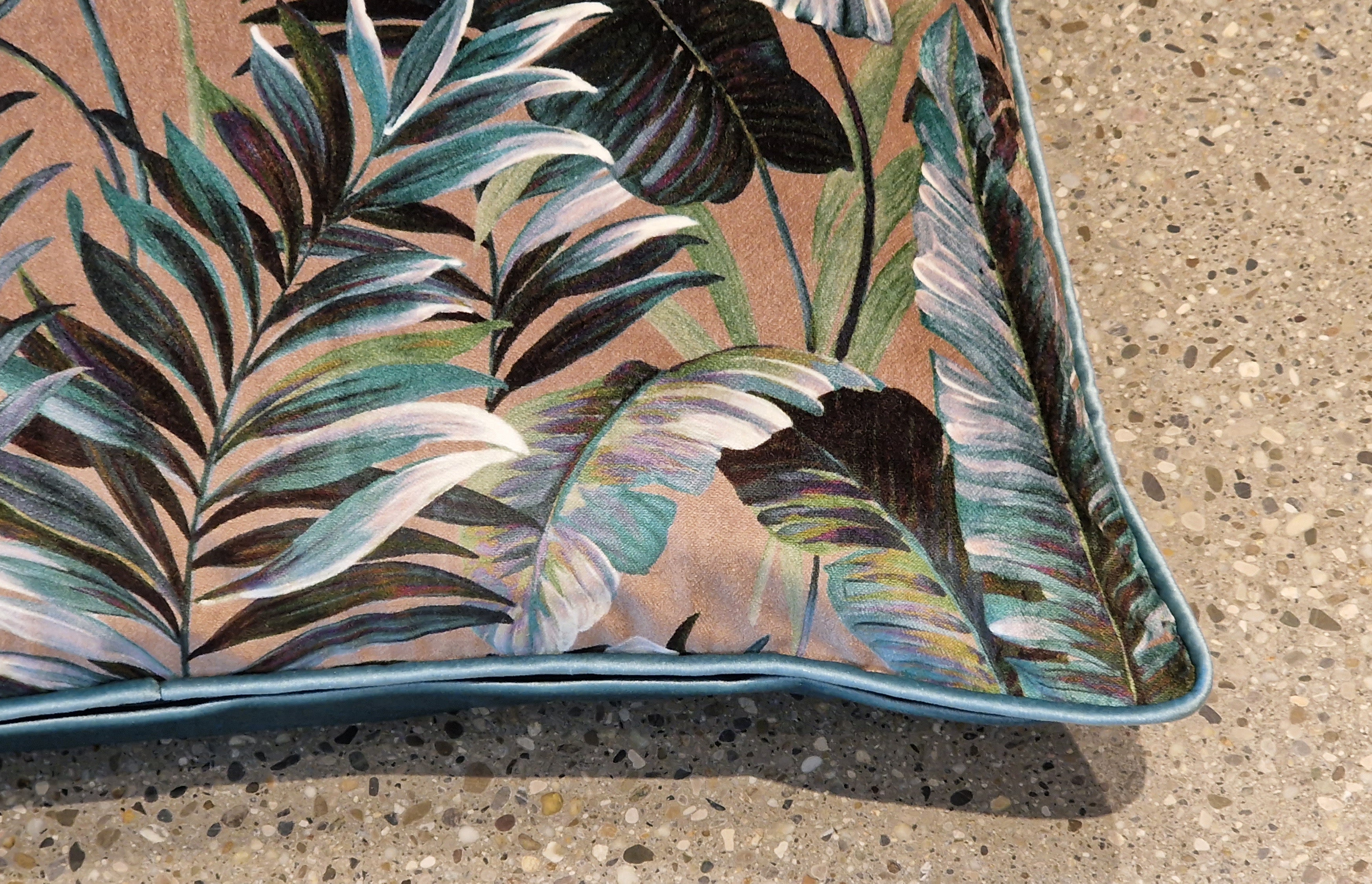 10162 Palmenpolster groß beige 2025