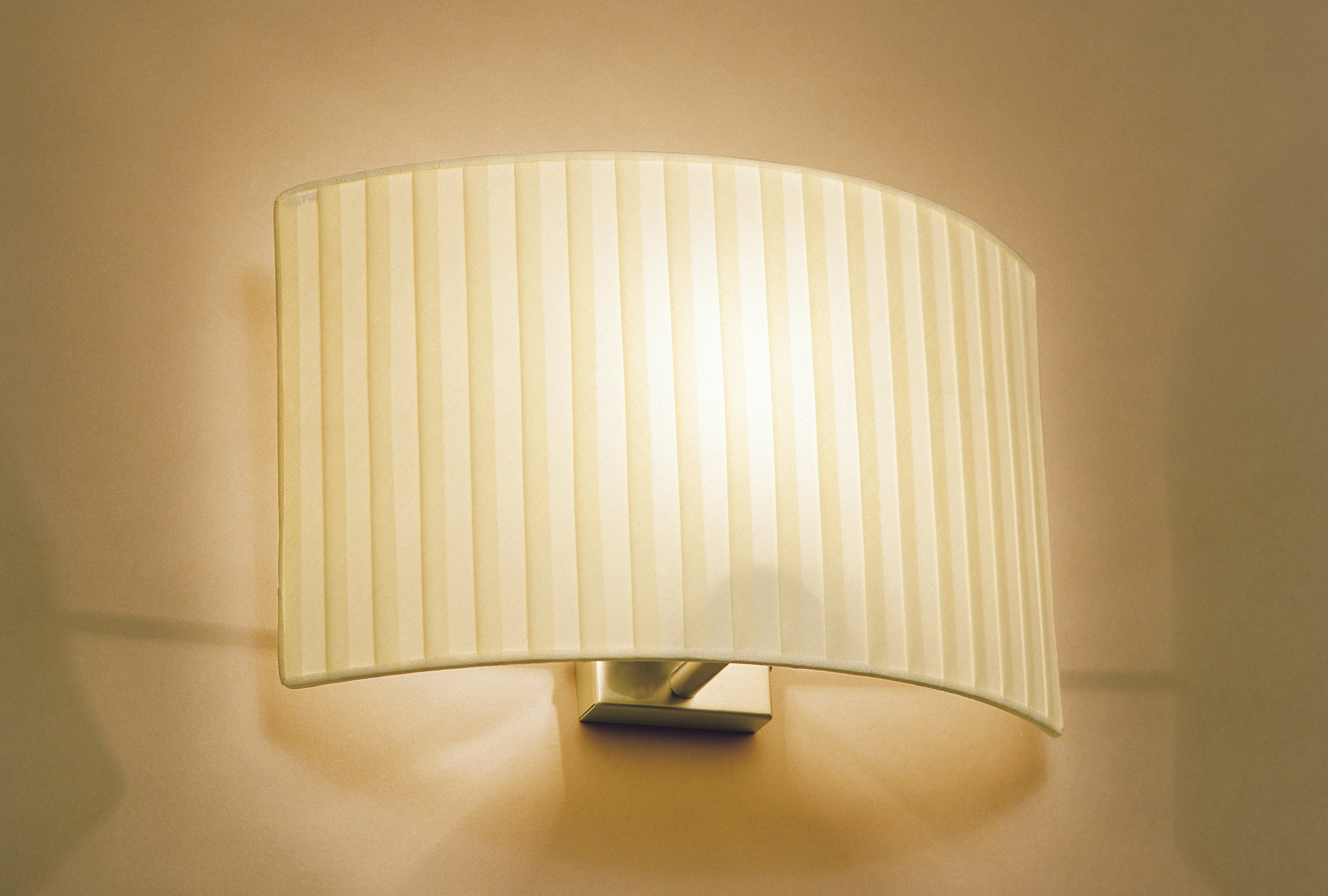 10485 Wandlampe 2026